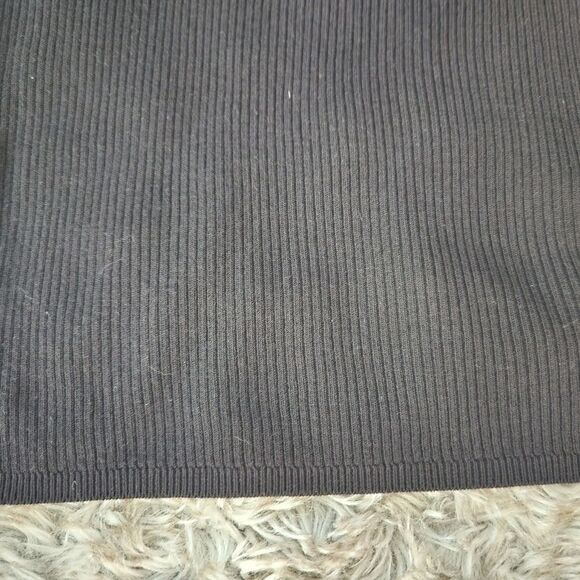 Divided by H&M Peek-a-boo Bust Cut-Out Mock Neck Ribbed Top Women's‎ Size Medium - Picture 2 of 9